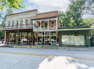 63 N Main St, Eureka Springs, AR 72632