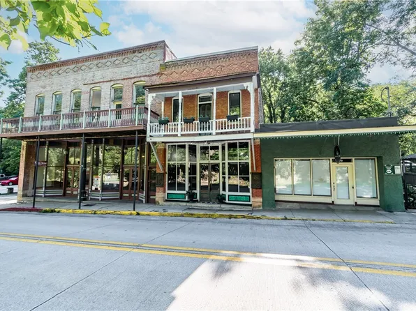 63 N Main St, Eureka Springs, AR 72632