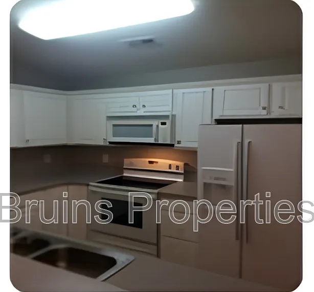 6118 Hedgecock Cir #3B — Photo 4