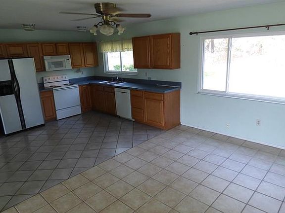 5th image of 3725 Pan American Blvd