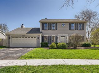 721 Gardenia Ln, Bartlett, IL 60103