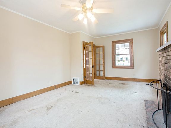 5th image of 2109 Berkley Pl