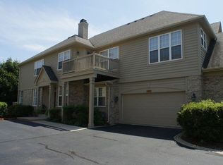 109 Edgebrook Ct, Indian Head Park, IL 60525