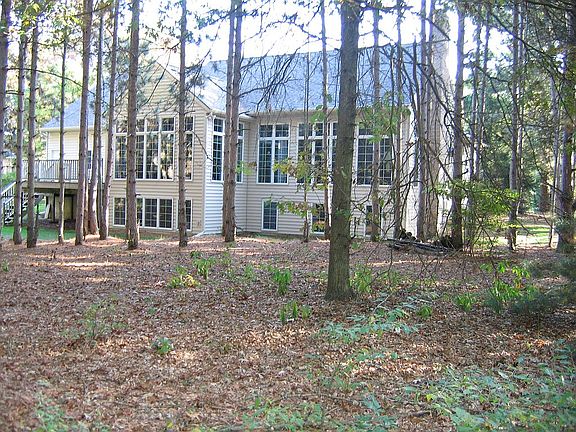 2nd image of 272 Blue Isle Dr