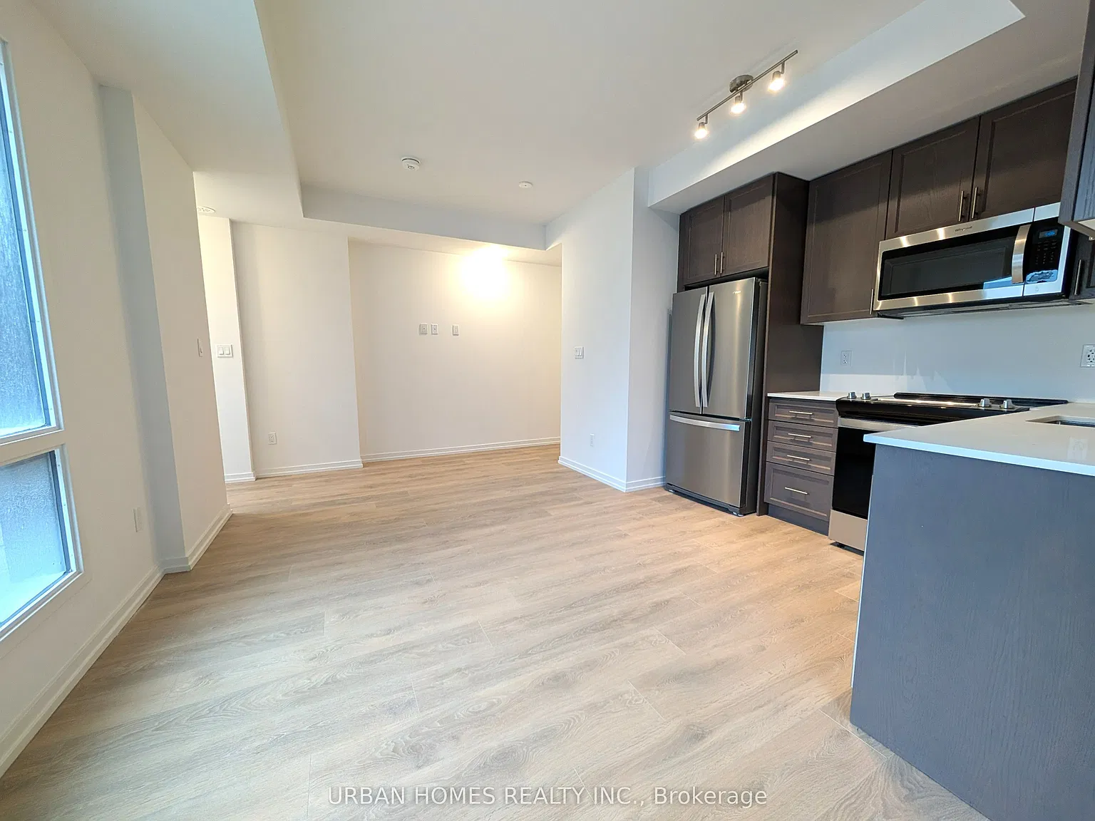 1 bed, $2,100 — Photo 4