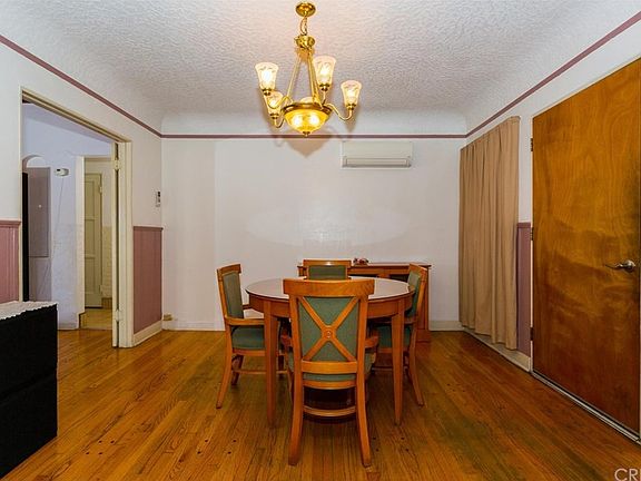 4th image of 1322 W 79th St