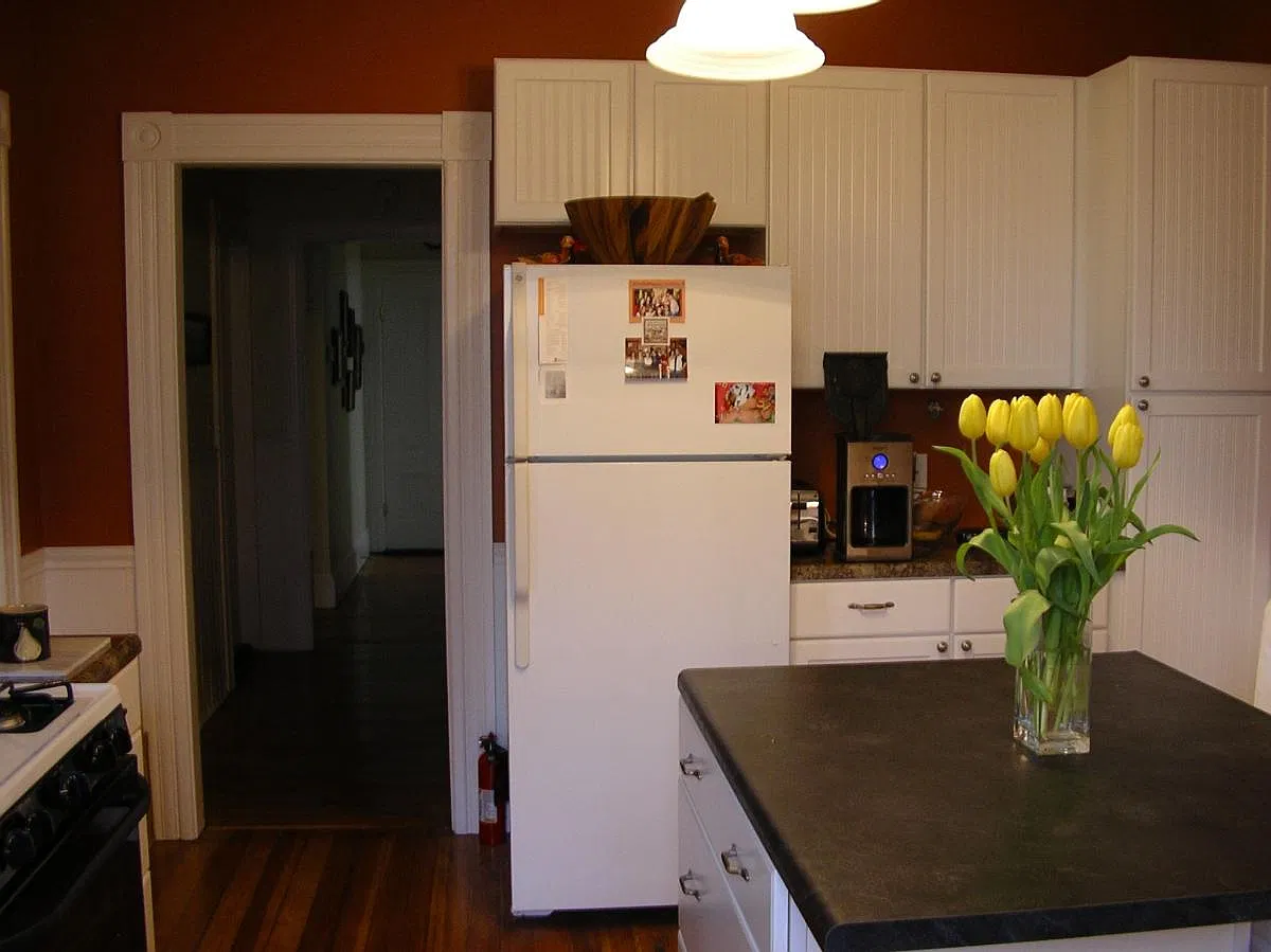 2 bed, 1.5 bath, 1140 sqft, $2,100 — Photo 3