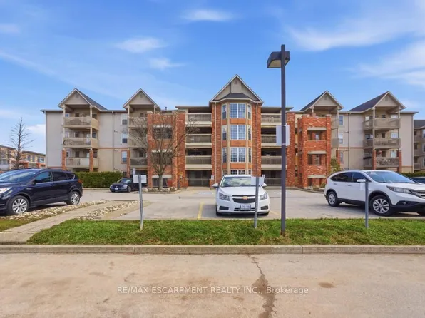 4013 Kilmer Dr #410, Burlington, ON L7M 4M3