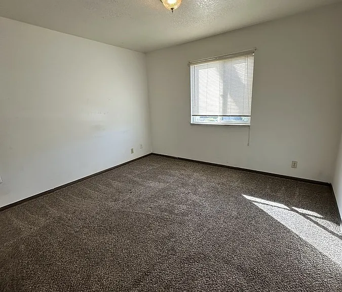 3940 Evergreen Ave #3 — Photo 8