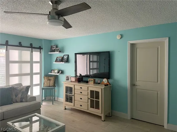 1700 Pine Valley Dr APT 107, Fort Myers, FL 33907