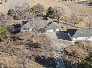 21900 Angus Rd, Gretna, NE 68028