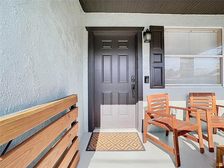 2904 Sanchez St — Photo 2
