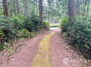 285 SE Rim Ln, Pt Orchard, WA 98367