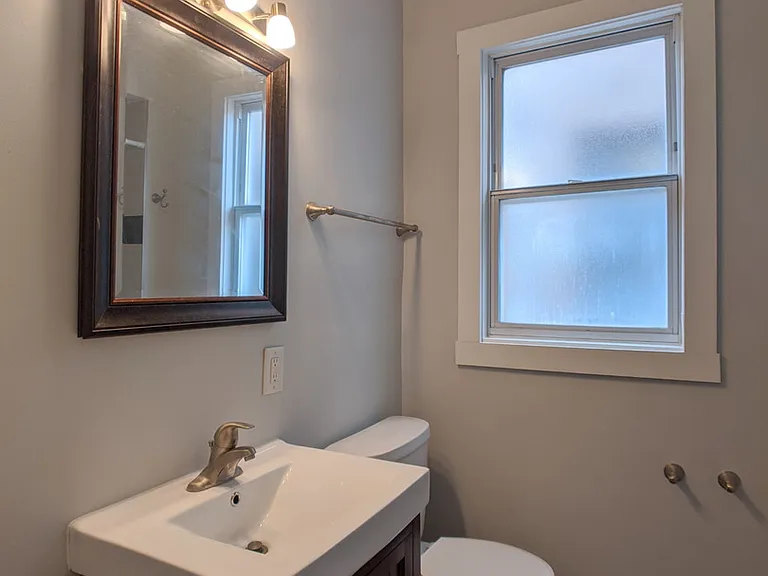 2257 W Hirsch St #1W — Photo 10