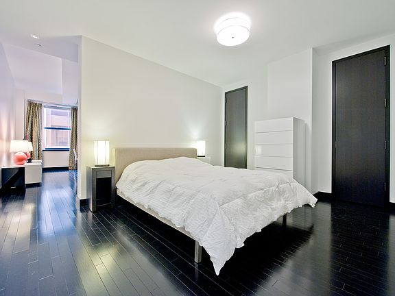 3rd image of 18-20 Pine St #1415