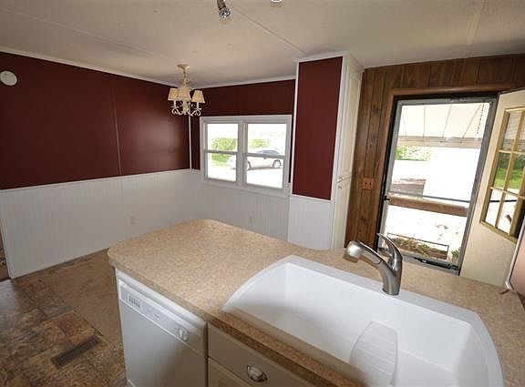 4th image of 526 N Lake St Lot 93