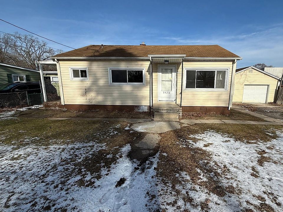 1st image of 3420 E 34th Ave