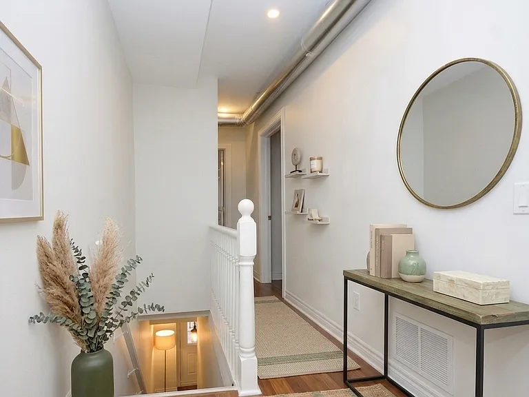 25 Miller St #2 — Photo 8