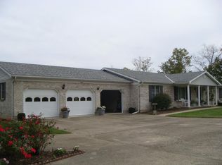 3844 Kehr Rd, Oxford, OH 45056