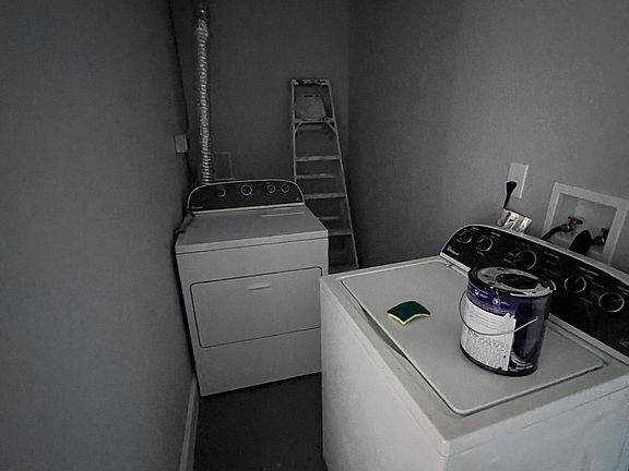 3rd image of 507 Gardenia Ave