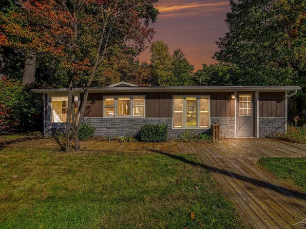 4095 Lake Dr, Beaverton, MI 48612