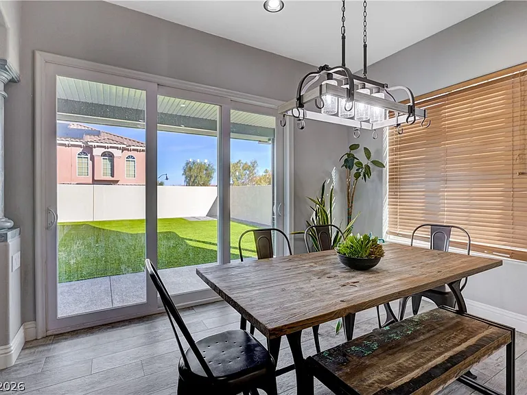 9738 Bear Trap Ct — Photo 13