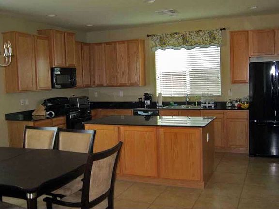 Big kitchen