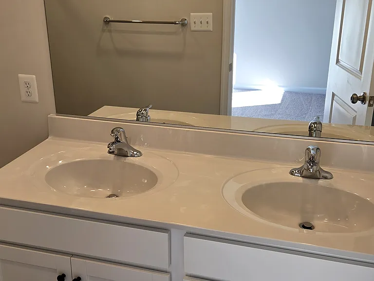 1308 Cedar Valley Rd — Photo 15