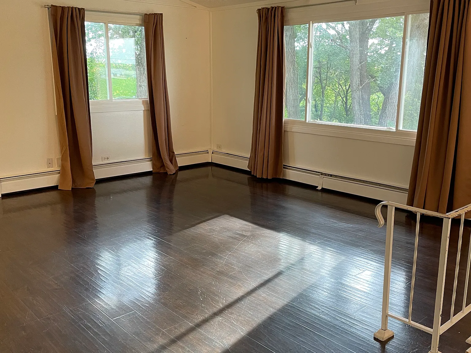 3 bed, 1419 sqft, $2,050 — Photo 1