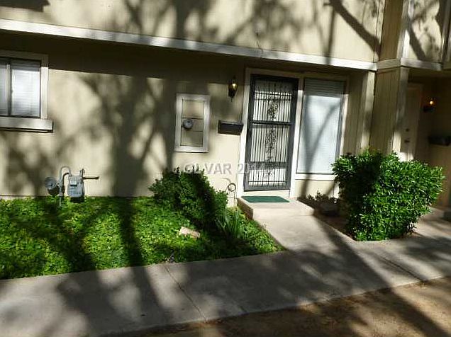 1st image of 2486 Paradise Village Way