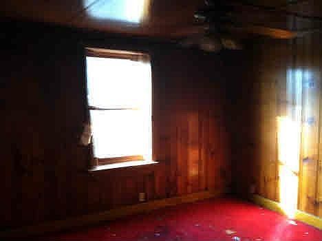 2nd image of 912 Cedar Ave