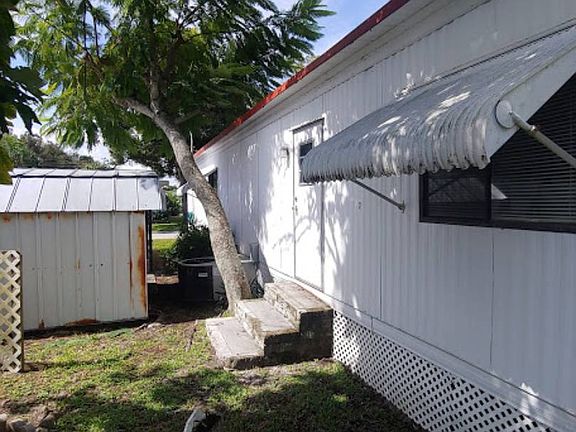 5th image of 4000 24th St N Lot 818