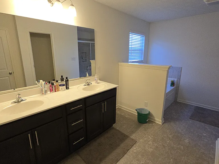 1710 Foudray Cir S — Photo 45
