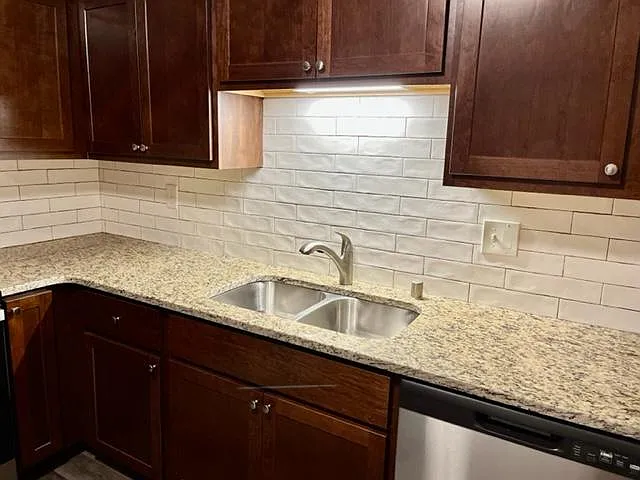 N81W15085 Appleton Ave #1L — Photo 2