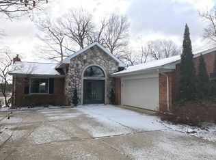 13315 Pomona Dr, Fenton, MI