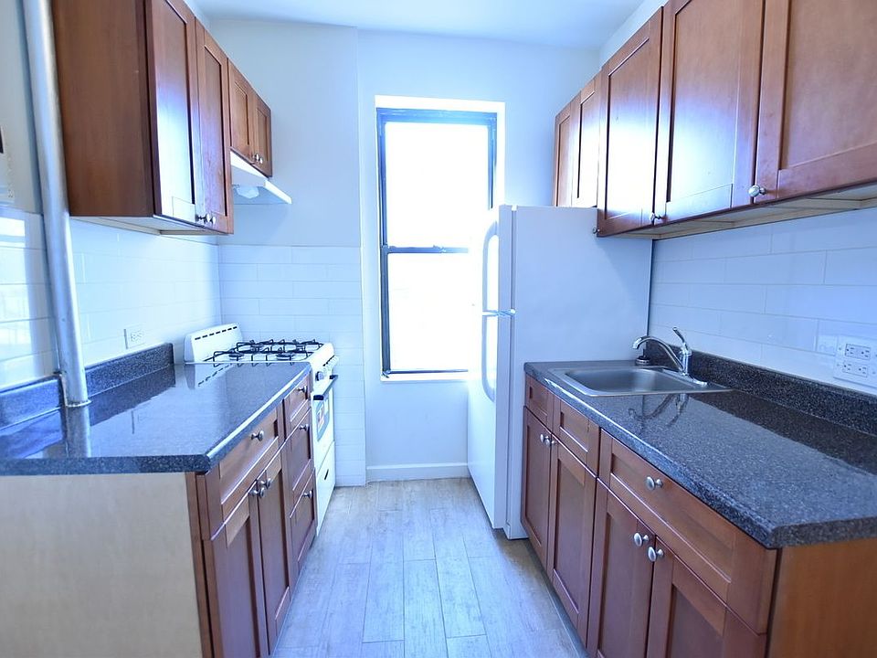 1st image of 2849 34th St APT 18