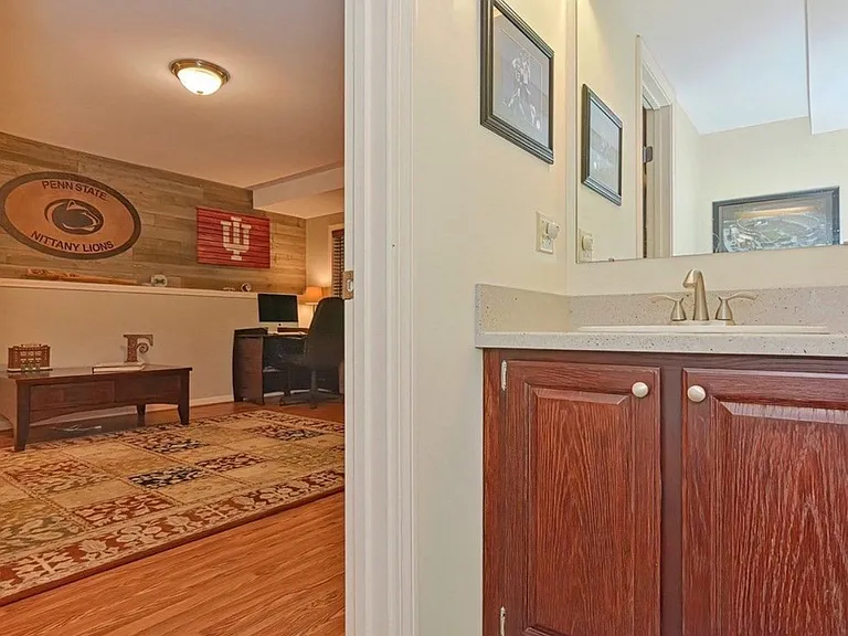 601 Browning Ln — Photo 35