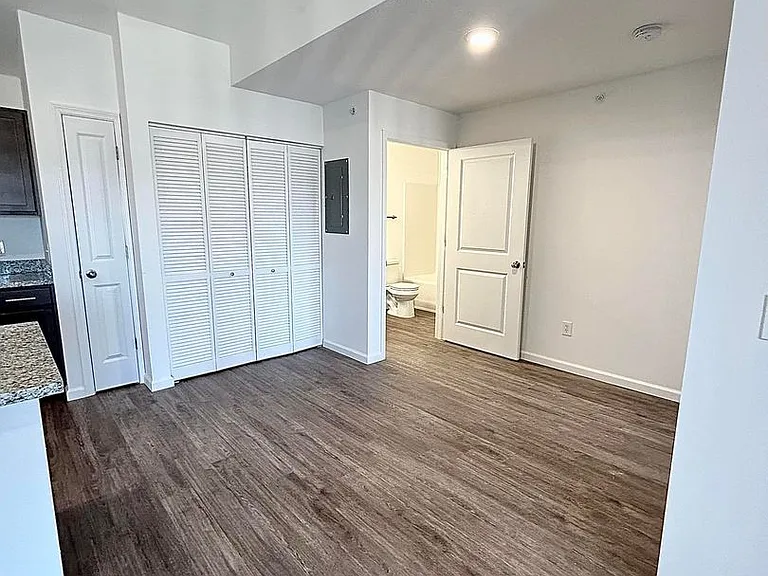Sagamore Winds Apartments — Photo 26