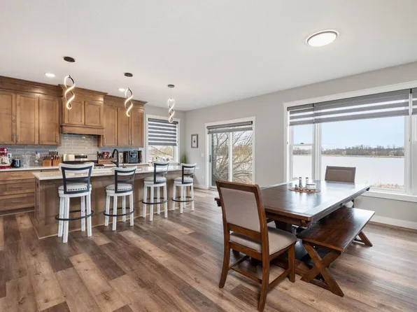 11619 E Laketowne Dr, Albertville, MN 55301