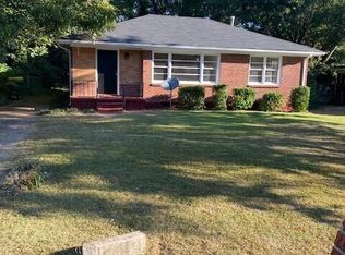 943 Sherwood Cir, Forest Park, GA 30297