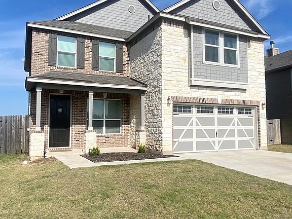 2nd image of 204 Benmyrtle Trl