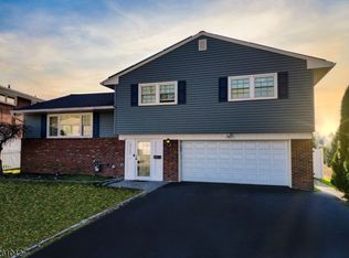 2723 Myrtle Ter, Linden, NJ 07036