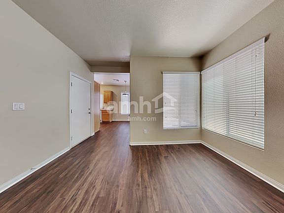 5th image of 8164 Golden Flowers St