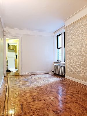 1st image of 110 Seaman Ave APT 4M