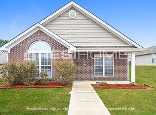 289 Village Dr, Calera, AL 35040