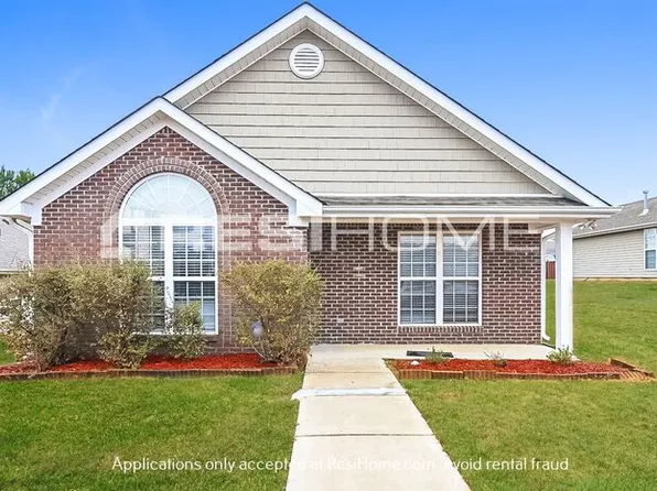 289 Village Dr, Calera, AL 35040