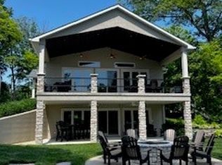 15758 N Bluebird Dr, Effingham, IL