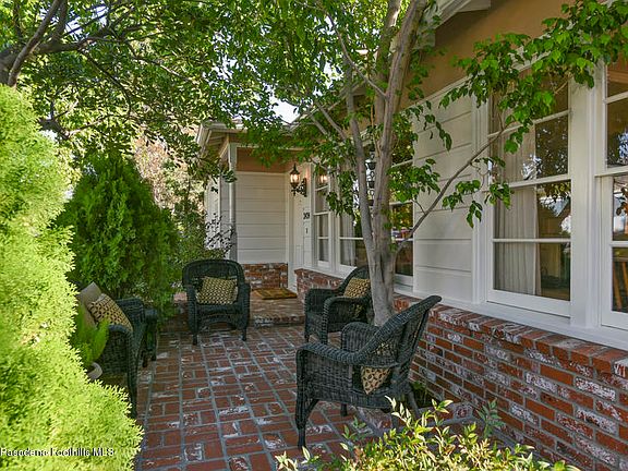 5th image of 3428 Mary Ann St