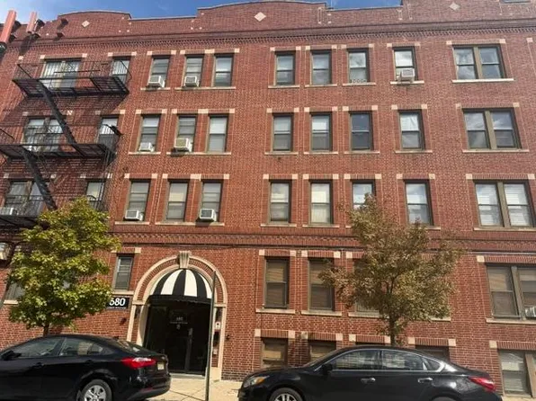 680 John F Kennedy Blvd #406, Bayonne, NJ 07002