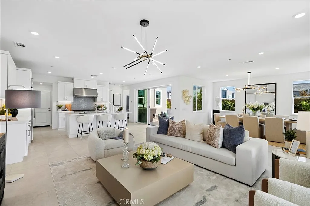 4 bed, 3.5 bath, 3009 sqft, $7,500 — Photo 3